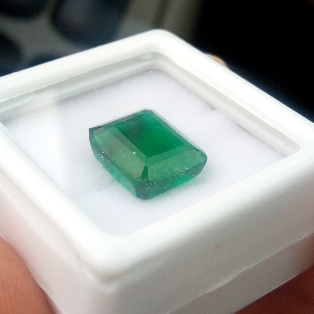 Certified Natural Green Garnet
